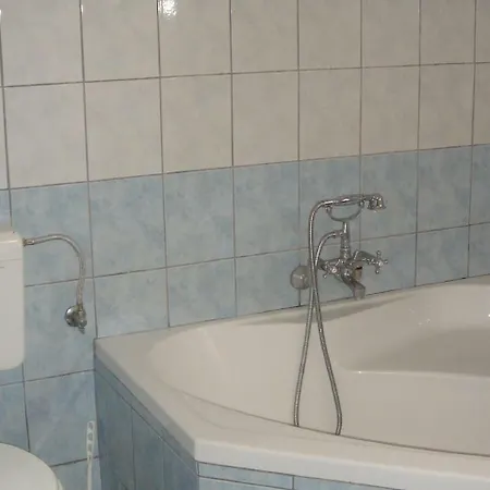 Spacious In Selce With Sea View Apartment *